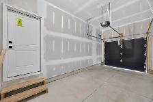 For Rent! 3-BEDROOM 4-BATHROOM Townhouse in Corunna - Photo 16