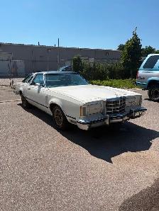 1979 Ford Thunderbird 98000kms 351 Modified all original  clean - Photo 3