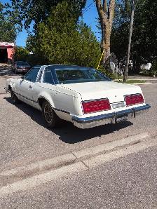 1979 Ford Thunderbird 98000kms 351 Modified all original  clean - Photo 6