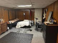 2 Rooms Available, Students Only - Starting Sept 1 (Negotiable) - Photo 8
