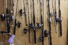 Big Jon downrigger and fishing rods - Photo 3