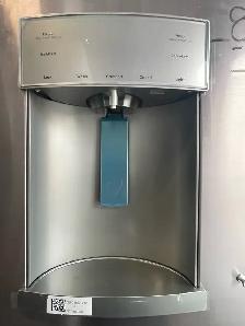 NEW 36" GE Water & Ice Dispenser Counter Depth Fridge 22.1 Cu.Ft - Photo 7