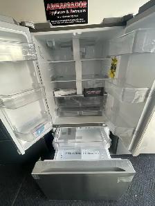 NEW 33" LG Counter Depth Max Fridge With Ice Maker (21 Cu.Ft) - Photo 3