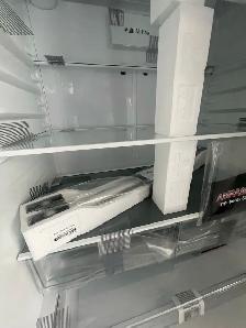 NEW 33" LG Counter Depth Max Fridge With Ice Maker (21 Cu.Ft) - Photo 5