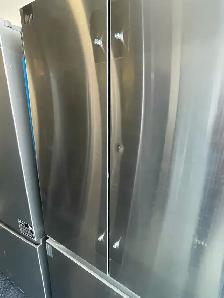 NEW 33" LG Counter Depth Max Fridge With Ice Maker (21 Cu.Ft) - Photo 8