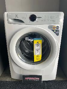 NEW 27" Electrolux Front Load Washer (Stackable) 5.1 Cu.Ft - Photo 2