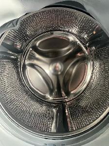 NEW 27" Electrolux Front Load Washer (Stackable) 5.1 Cu.Ft - Photo 4