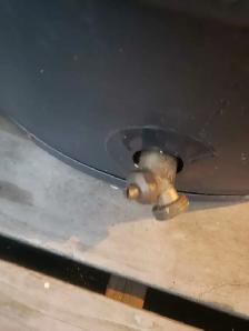 Rheem Electric Hot Water Heater - Photo 4