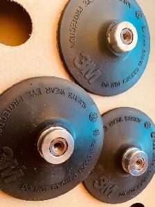 3M™ Roloc™ Disc Pad TR 45179, Medium 4 in 1/4-20 Internal - Photo 2