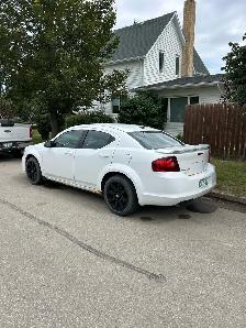 Dodge Avenger - Photo 2