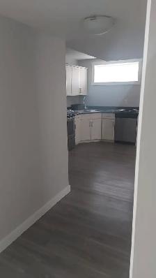 Aug.15th: Separate Entrance 1 BEDRM BASEMENT-EVERGREEN, SASKATON - Photo 6
