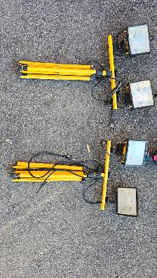 WORKSITE LIGHTS (2 OF THEM) - Photo 4