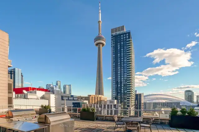 Downtown Toronto Furnished Room • $1650 ALL IN • Female Only