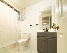 Bright, Spacious and beautiful 2 bedroom Apartment for rent - Photo 5