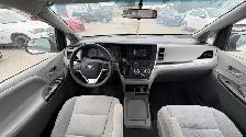 2016 Toyota Sienna LE - Photo 15