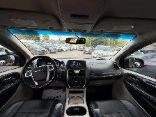 2016 Chrysler Town & Country TOURING - Photo 15