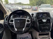 2016 Chrysler Town & Country TOURING - Photo 17