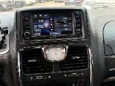 2016 Chrysler Town & Country TOURING - Photo 19