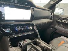 2025 GMC SIERRA 1500 AT4 CREW CAB SB - Photo 8