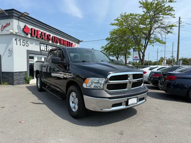 2017 Ram 1500 4WD Crew Cab 140.5' ST