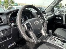 2014 Toyota 4Runner SR5 4X4/NAVIGATION/BACK UP CAMERA/SUNROOF/7 - Photo 25