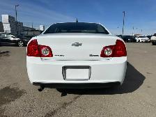 2009 Chevrolet Malibu Hybrid | Fuel Efficient, Sun Roof - Photo 5