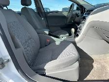 2009 Chevrolet Malibu Hybrid | Fuel Efficient, Sun Roof - Photo 8