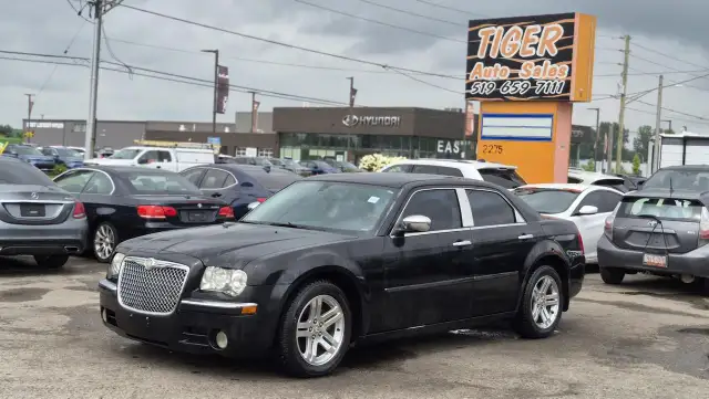 2010 Chrysler 300 LIMITED, ONLY 150KMS, V6, AS IS SPECIAL