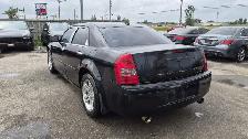 2010 Chrysler 300 LIMITED, ONLY 150KMS, V6, AS IS SPECIAL - Photo 3