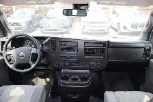 2022 GMC Savana RWD 3500 155' LT 15 Passenger - Photo 14