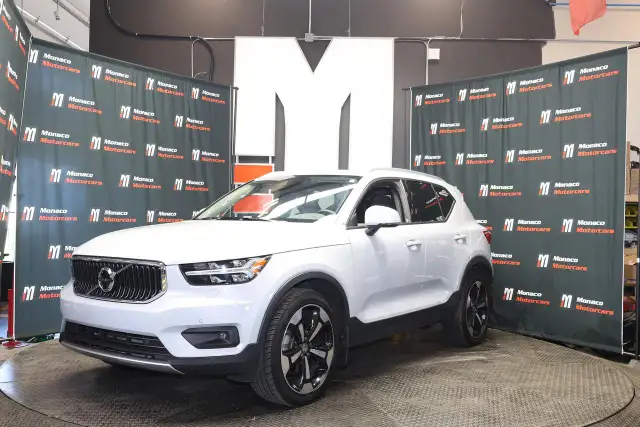 2022 Volvo XC40 T5 AWD - PANO|NAVI|CARPLAY|HARMONKARDON