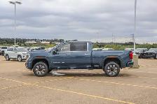 2026 GMC Sierra 3500HD Denali - Photo 5