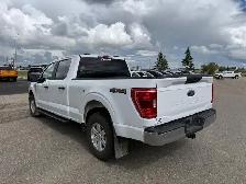 2023 Ford F-150 XLT / 5.0L V8! / 6.5FT BOX! / FORDPASS CONNECT! - Photo 4