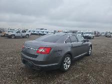 2011 Ford Taurus - Photo 4
