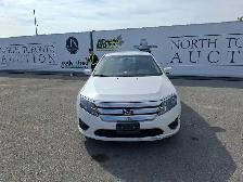2011 Ford Fusion Hybrid - Photo 2
