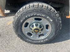 2011 Chevrolet Silverado 2500HD w/ Head Curtain Airbags - Photo 19