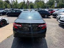 2013 Toyota Camry SE Sedan Auto LOW KM IN CANADA - Photo 4