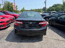 2013 Toyota Camry SE Sedan Auto LOW KM IN CANADA - Photo 11