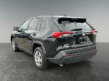 2022 Toyota RAV4 LE / AWD - Photo 4