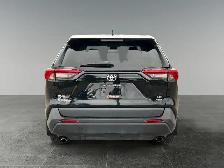 2022 Toyota RAV4 LE / AWD - Photo 5