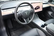 2023 Tesla Model 3 - Photo 9