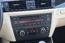 2011 BMW 3-Series - Photo 15