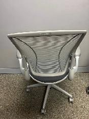 Humanscale Diffrient World Task Chair! - Photo 3