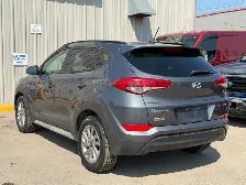 2017 Hyundai Tucson AWD 4dr 2.0L SE - Photo 3