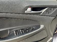 2017 Hyundai Tucson AWD 4dr 2.0L SE - Photo 5