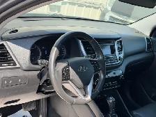 2017 Hyundai Tucson AWD 4dr 2.0L SE - Photo 9