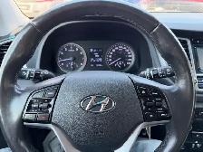 2017 Hyundai Tucson AWD 4dr 2.0L SE - Photo 11