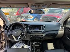 2017 Hyundai Tucson AWD 4dr 2.0L SE - Photo 16