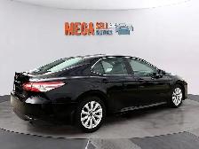 2018 Toyota Camry LE - Photo 3