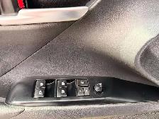 2018 Toyota Camry LE - Photo 11